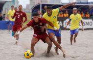 Na base da garra, Brasil derrota Venezuela e se garante na semifinal do CONMEBOL Sub-20 Fútbol Playa