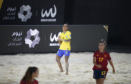 Seleção feminina vence Espanha com dois golaços