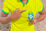 Seleção de beach soccer estreia camisa com 6 estrelas