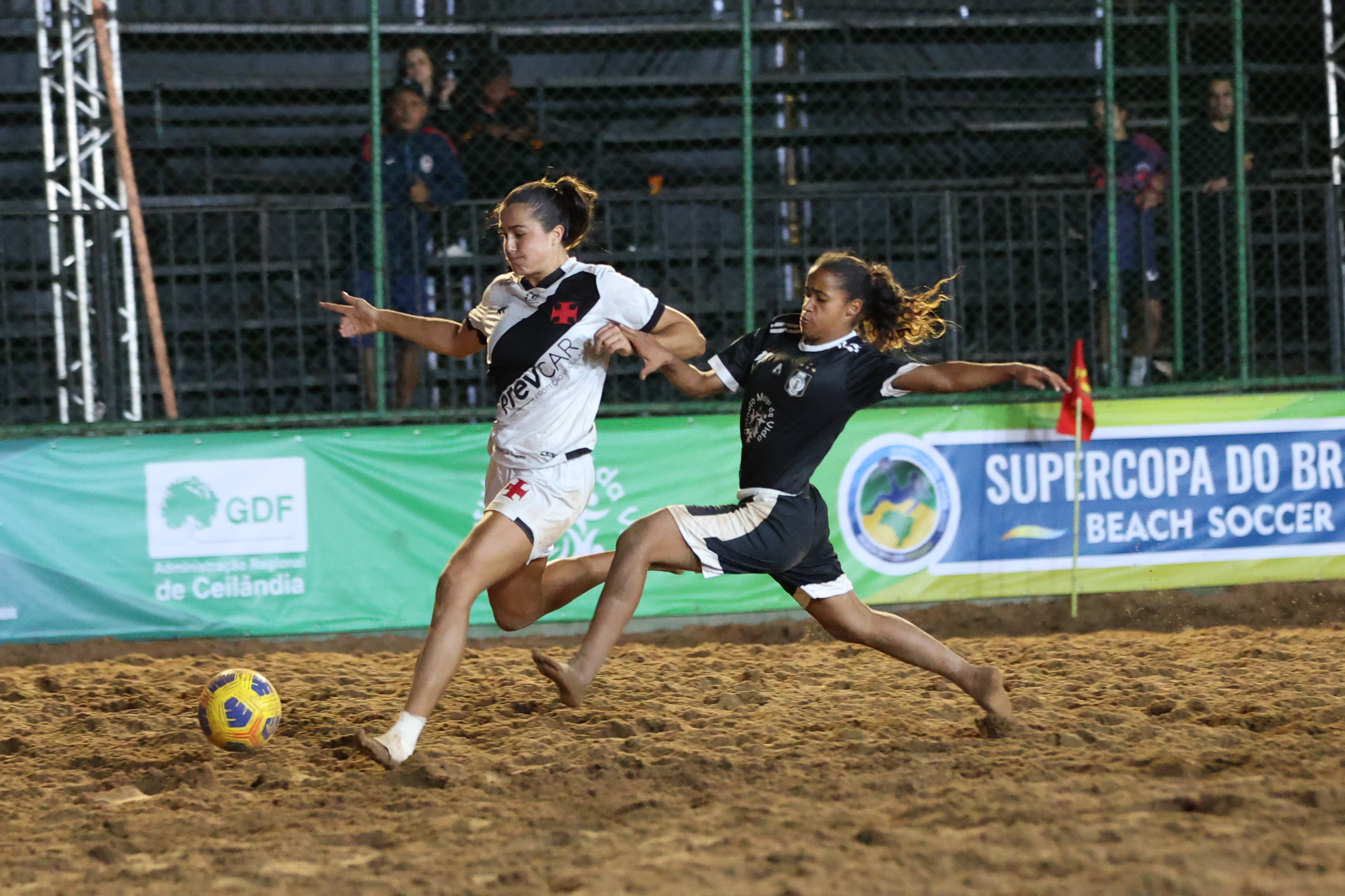 Supercopa do Brasil de Beach Soccer tem confrontos de quartas de final definidos